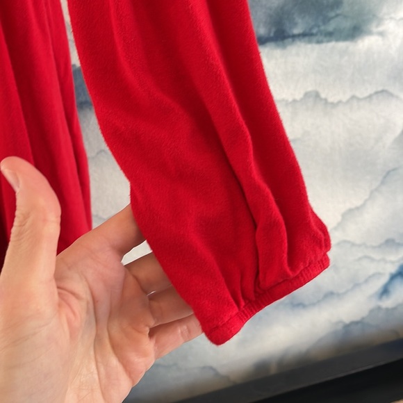 Anthro cherry red flutter hem top - size Small ๐ - Picture 4 of 6